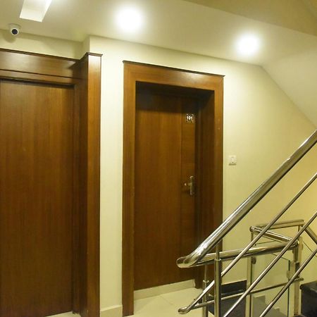 Hotel Olive Grand à Chennai Extérieur photo