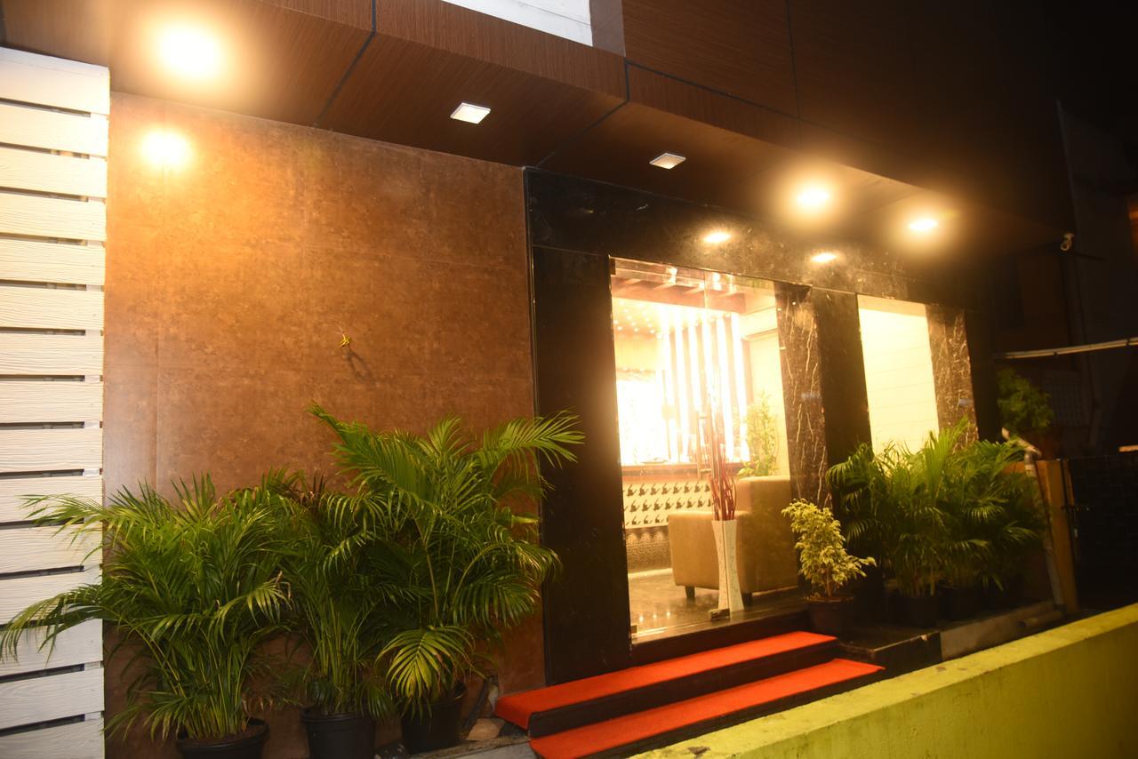Hotel Olive Grand à Chennai Extérieur photo