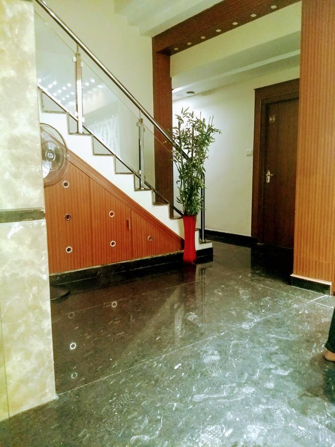 Hotel Olive Grand à Chennai Extérieur photo
