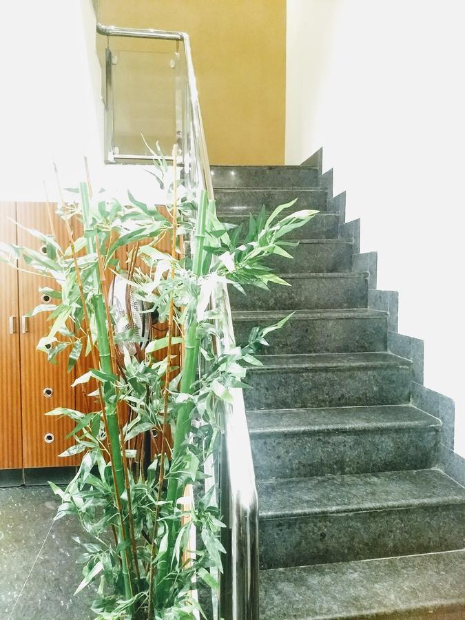 Hotel Olive Grand à Chennai Extérieur photo